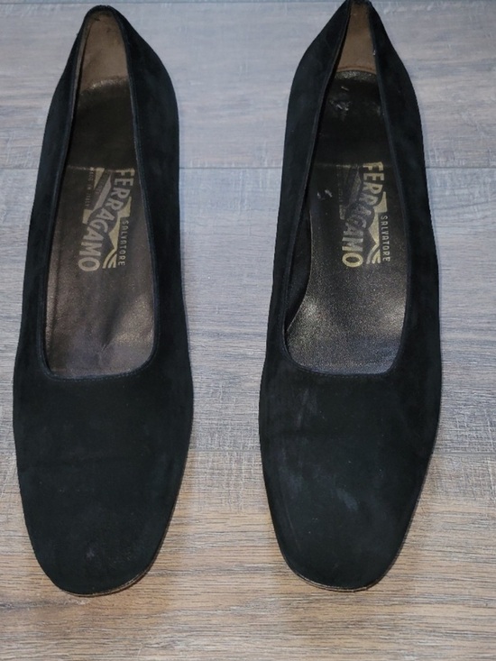 Salvatore Ferragamo Shoes - Salvatore Ferragamo Black Suede Women's Flats